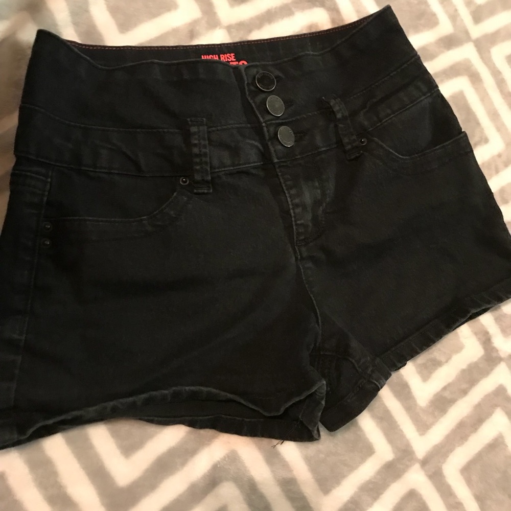 black shorts from gordmans